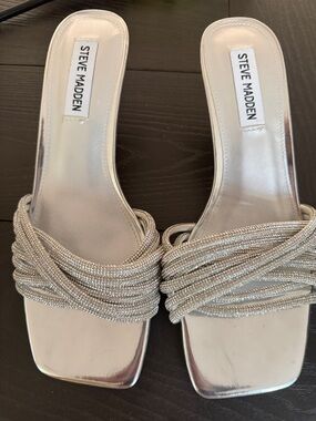 Steve Madden Metallic Silver Beaded Knot Slide Mules